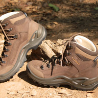 LOWA Renegade GTX Mid Hiking Boot 男士登山鞋