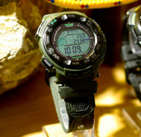 历史低价：CASIO 卡西欧 PRW-2500B-3CR  登山系列 男款腕表（6局电波、太阳能、200米）