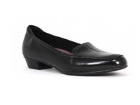 Clarks  其乐 Timeless Flat 女士皮鞋