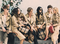 Bloomingdale's  Burberry  两款女士风衣