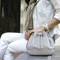 REBECCAMINKOFF Mini Fiona 女款真皮斜挎包