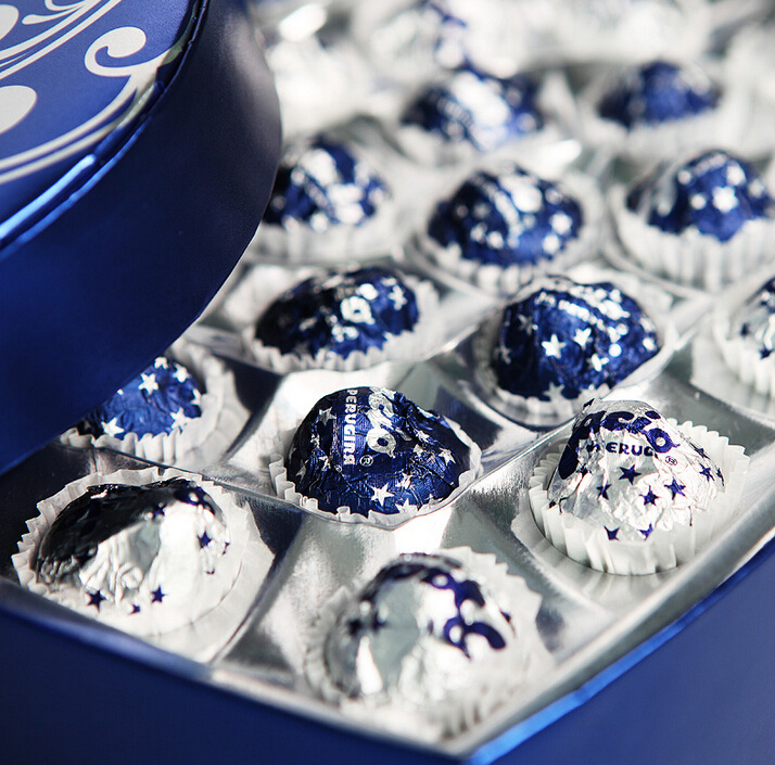 Baci 芭喜 榛仁夹心巧克力礼盒 143g