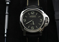 PANERAI 沛纳海 Luminor Base 8 Days Acciaio PAM00560 男款手动上链机械腕表