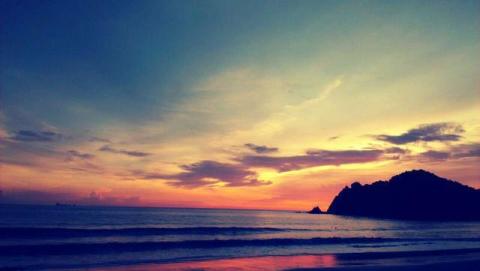 特价机票:上海-甲米+香港 6天5夜 往返含税机票