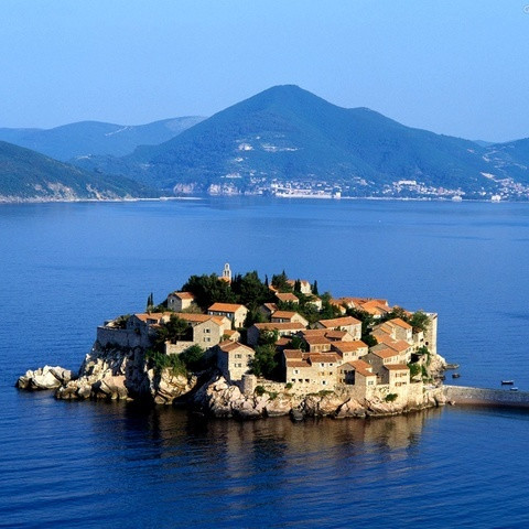 北京-西班牙11日往返含税机票(马德里进巴塞罗