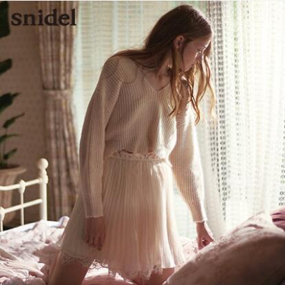 snidel SWNO164060 V领羊毛连衣裙