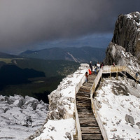 酒店特惠：丽江悦榕庄按摩池别墅2晚套餐（含火锅+玉龙雪山游+接或送机+山地车骑行）