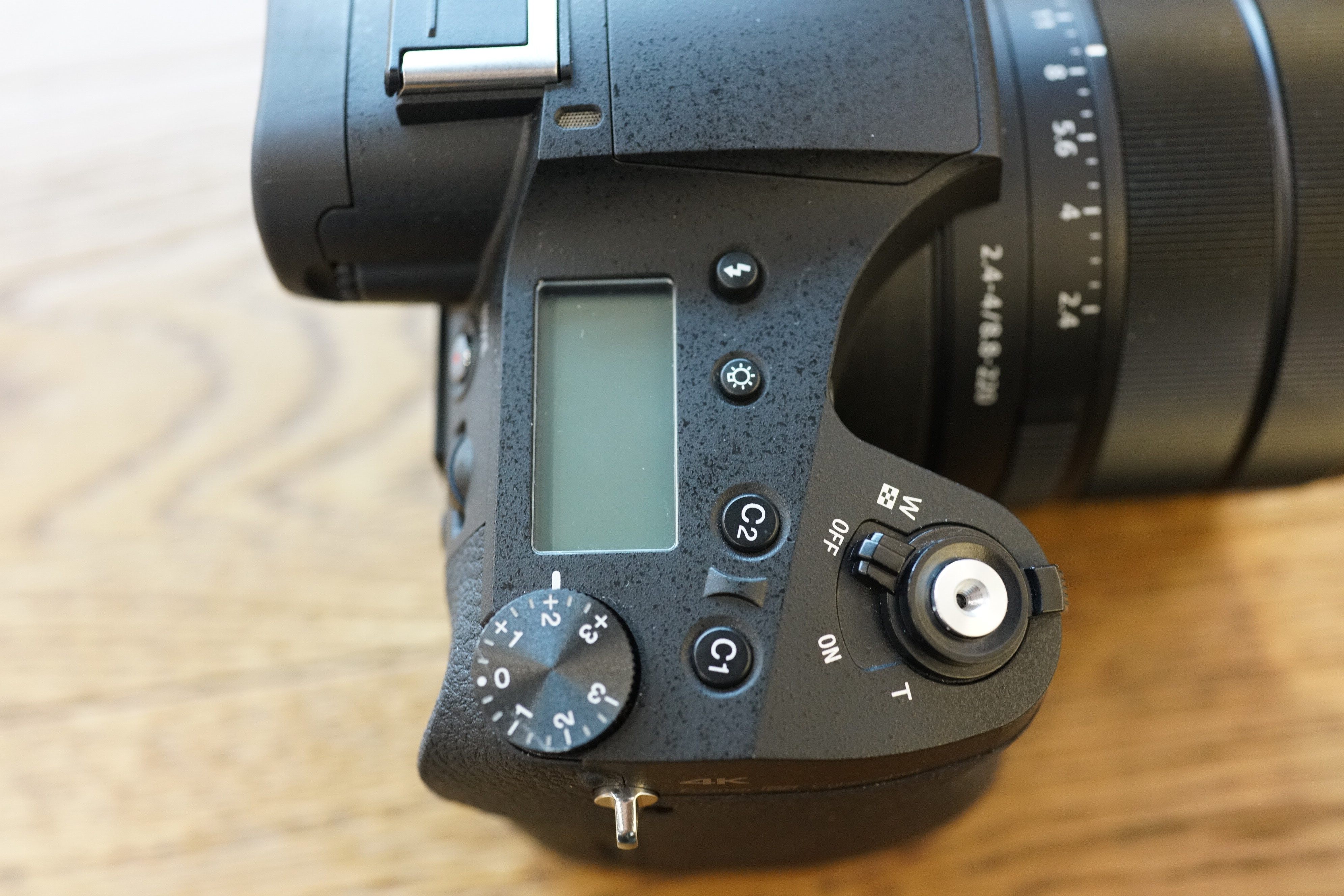 sony dsc-rx10m4,陪你一机走天涯