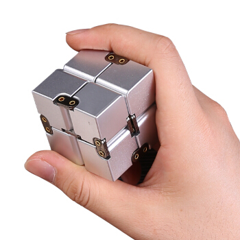 TUMI 图米 无限方块 减压玩具