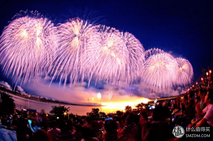 202/hanabi 长冈祭大花火大会 年度总动员人数:103w 时间:8月2日,8月3