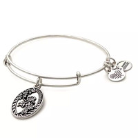 ALEX AND ANI Because I Love You 苹果花浮雕吊坠手镯