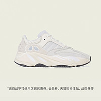 面对Nike的潮流联合天团，侃爷真的只能以量取胜？