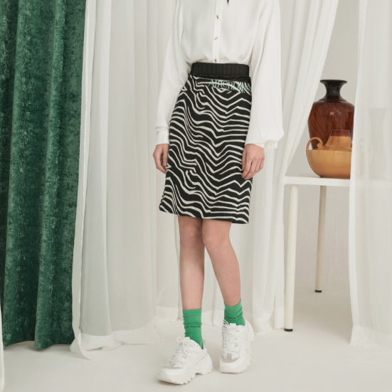 丽丽 LILY 119350C6224 黑白撞色半身裙