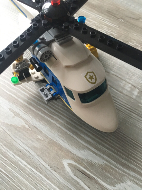 lego乐高city城市系列60243警用直升机大追击