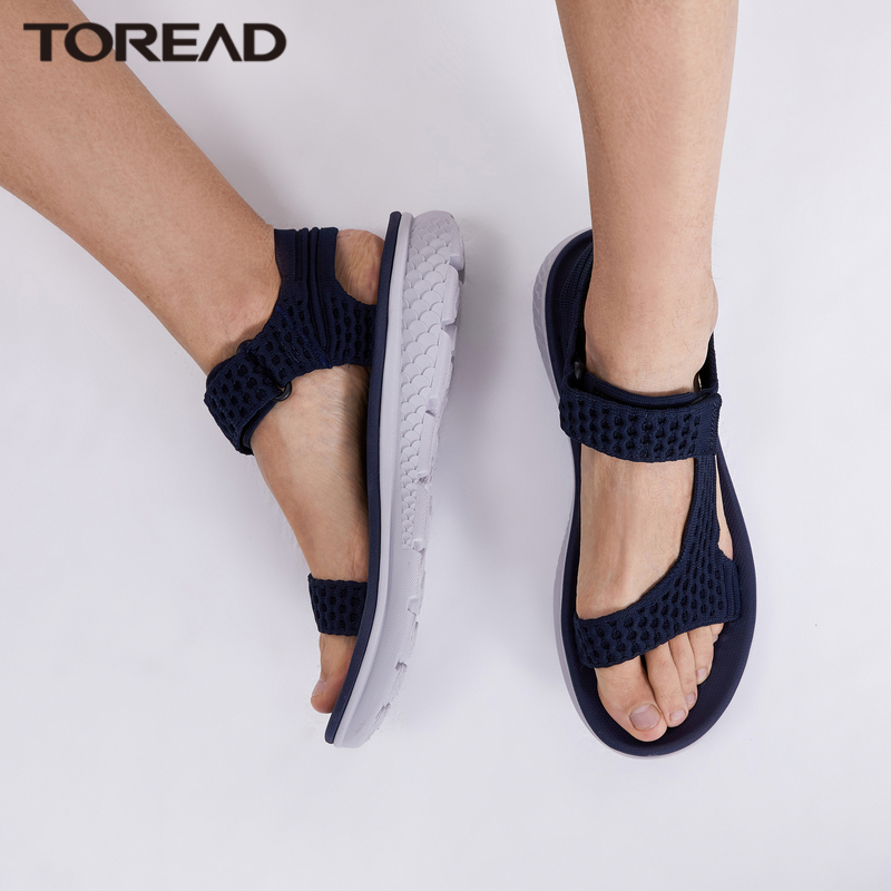 探路者夏季新款男士防滑沙滩鞋轻弹平底涉水透气郊游日常休闲凉鞋