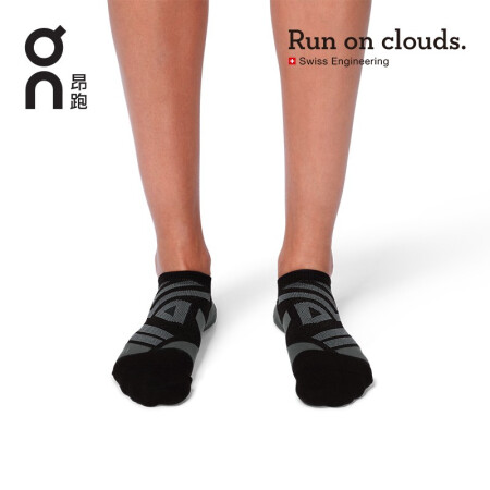 On昂跑 隐形舒适女款跑步短袜Low Sock Black/Shadow   黑/深灰 XS