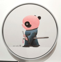 本藝術空間 陳萬毅 56民族系列作品熊貓畫《漢族》直徑32cm 高清微噴版畫 實木外框