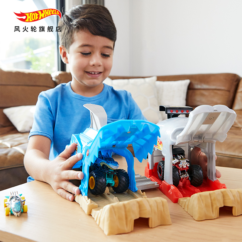 风火轮狂野大脚车比拼套装儿童玩具车弹射越野攀爬合金赛车GKY01