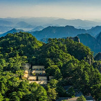 周末暑期不加价！黄山雲亼民宿 雲舍大床房2晚连住 含双早