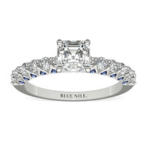 補貼購：Blue Nile 0.82克拉阿斯徹形鉆石+隱藏式藍寶石與鉆石訂婚戒指