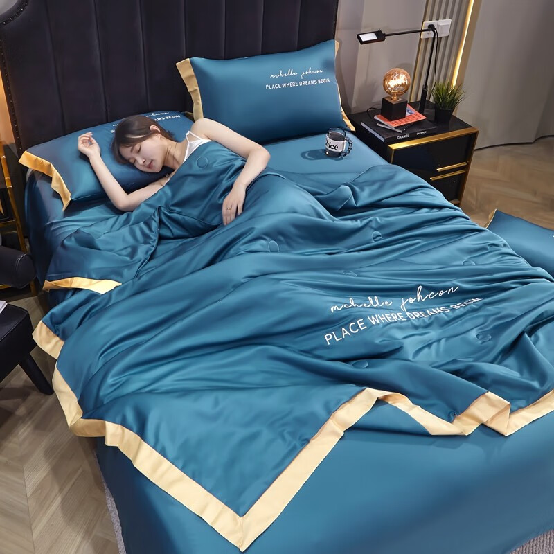 曼克顿（MANKEDUN）夏季凉感冰丝夏被四件套夏天刺绣轻奢夏凉被家用空调被单人薄被子 字母-雾霾蓝  150*200cm