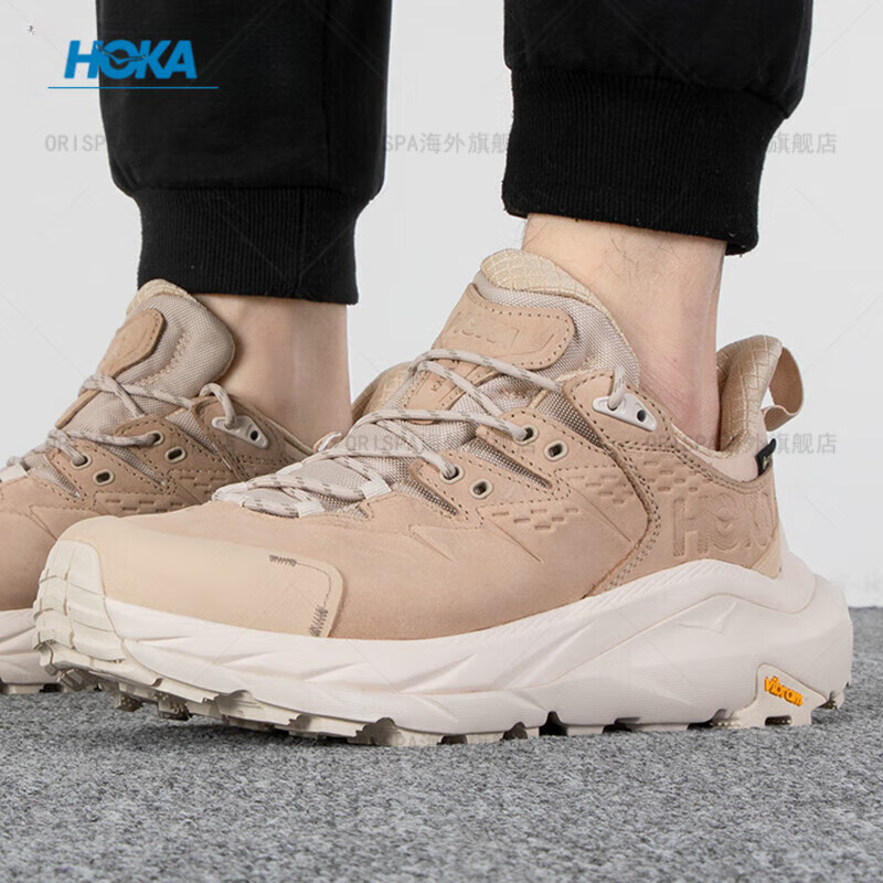 HOKA ONE ONE 男鞋卡哈2低帮户外登山鞋KAHA 2越野缓震徒步 1130530-SSEG_流沙色_蛋酒色 42.5