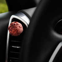 汽车车载香薰车用空调出风口玫瑰香氛车内高级感摆件女神新车装饰