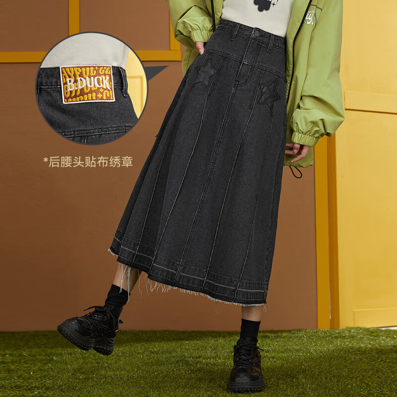 B.Duck小黄鸭网球俱乐部系列2024春季美式复古烟灰牛仔半身裙 黑色 S