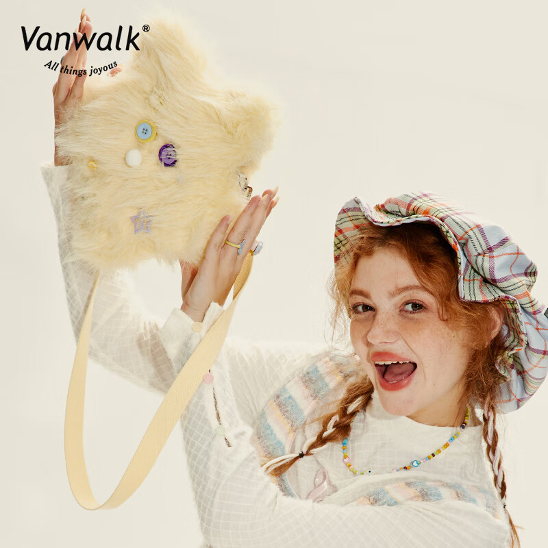 vanwalk毛怪系列 可爱毛绒绒手机包女斜挎包小众设计公仔包小包包 糖果星星