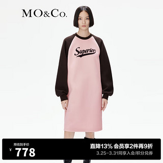 MO&Co. 摩安珂 2023冬新品美式复古插肩袖宽松印花连衣裙MBC4DRST16 水晶粉色 S/160