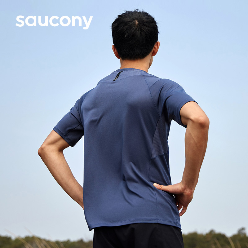 Saucony索康尼男子轻量跑步可折叠干爽跑步T恤紧身短袖