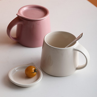 摩登主妇 马克杯大容量陶瓷杯子带盖简约喝水杯家用早餐杯燕麦杯 暖白带盖马克杯