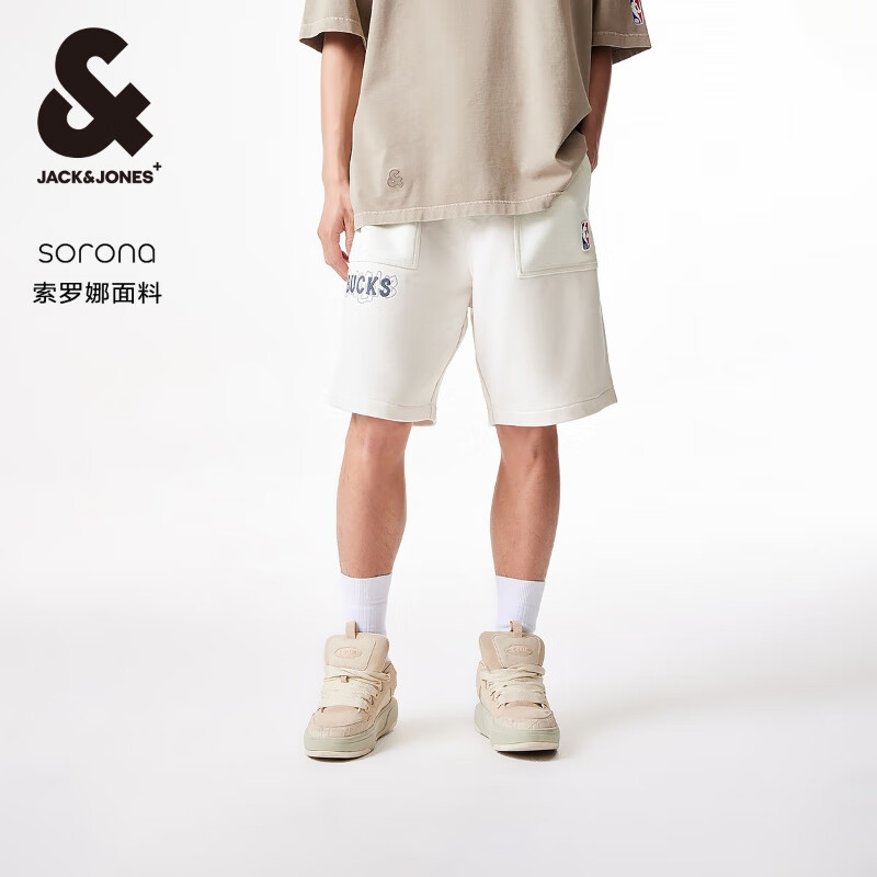 杰克·琼斯（JACK&JONES）夏季NBA联名雄鹿队宽松字母刺绣运动百搭短裤五分裤22429F004 云雾灰A41 云雾灰A41 165/72A/XSR