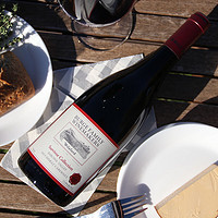 Burge Family Winemakers 澳洲堡歌家族酒庄 堡歌家族酒庄（Burge Family Winemaker）堡歌西拉赤霞珠混酿干红葡萄酒