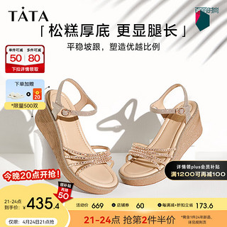 他她（TATA）绝美坡跟凉鞋女度假一字带时装凉鞋2024夏季7MY14BL4 金色 39