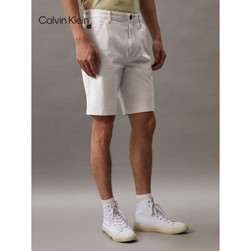 Calvin Klein Jeans24春夏男士简约布标休闲通勤直筒西裤短裤J325910 PC8-银河灰 36