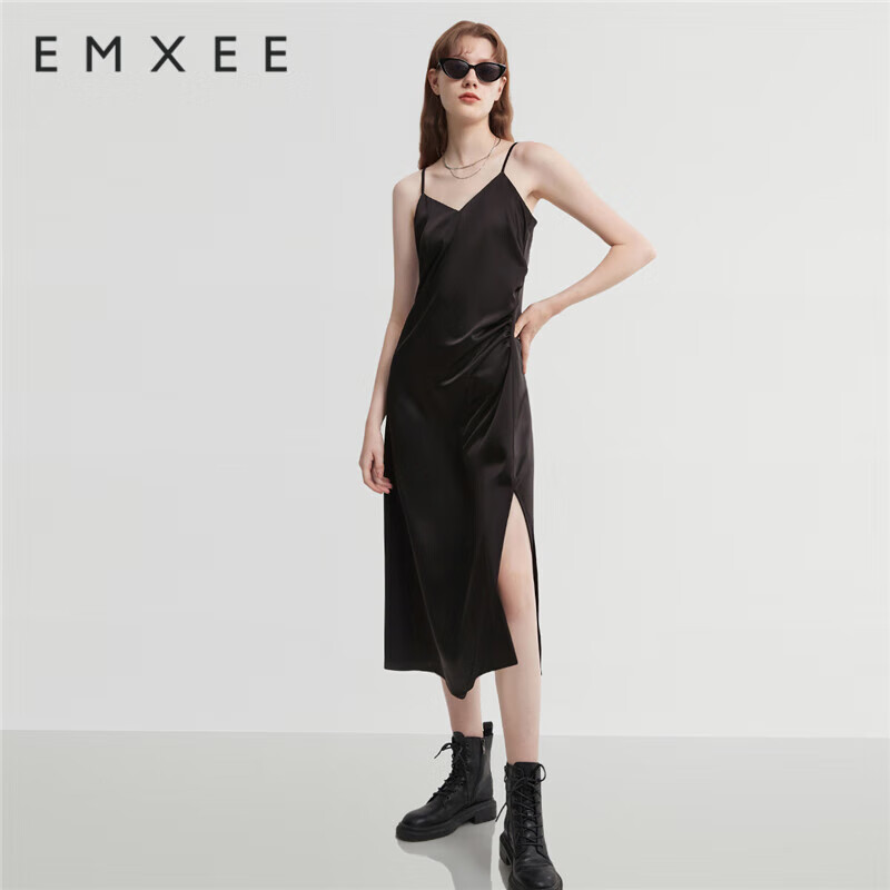 嫚熙（EMXEE）连衣裙2024夏季宽松大码短袖时尚外出显瘦装 黑色 M