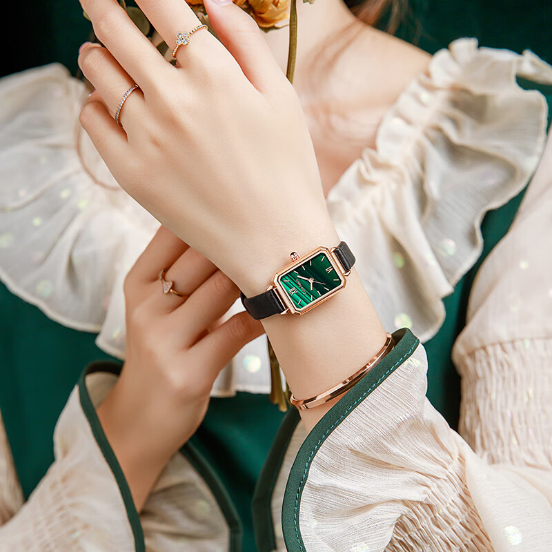 Culisr Kesnr小CK小绿表女士手表女品牌欧美风2024前十大名 皮带款-小绿表-含项链+手环
