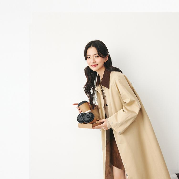 诗凡黎卡其色灯芯绒撞色领中长风衣24春纯棉小个子流行外套