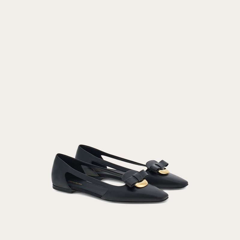 FERRAGAMO菲拉格慕女士镂空芭蕾舞平底鞋774569