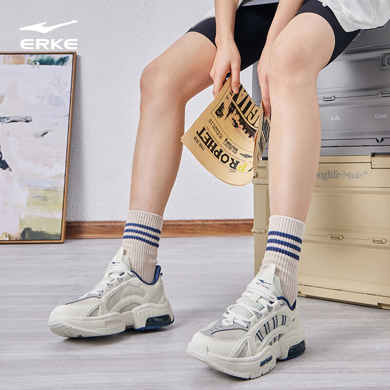 鸿星尔克休闲鞋女夏季新款防滑减震软底轻便耐磨时尚健身运动鞋鱼刺