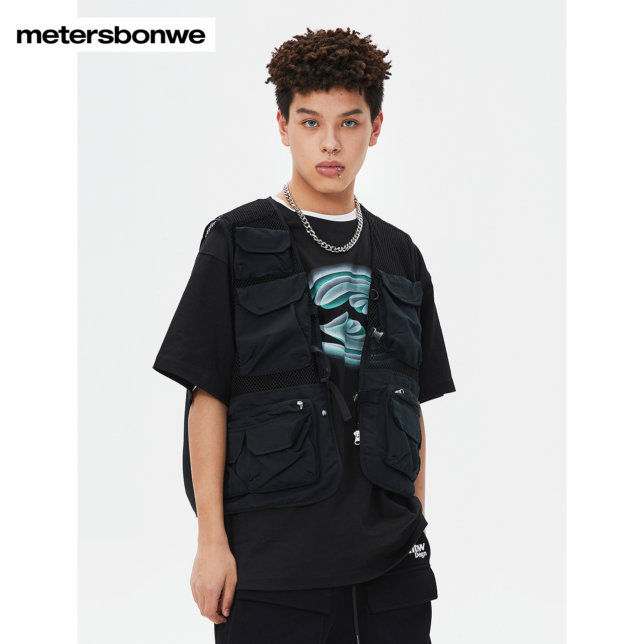 美特斯邦威迷彩工装无袖背心男春秋季宽松舒适休闲透气摄影师马甲