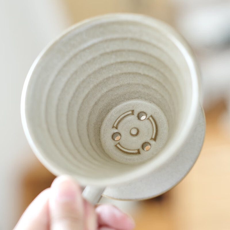 卡丽塔日本kalita美浓烧陶瓷滤杯手冲咖啡滴滤式波浪蛋糕滤杯三孔过滤 沙米色