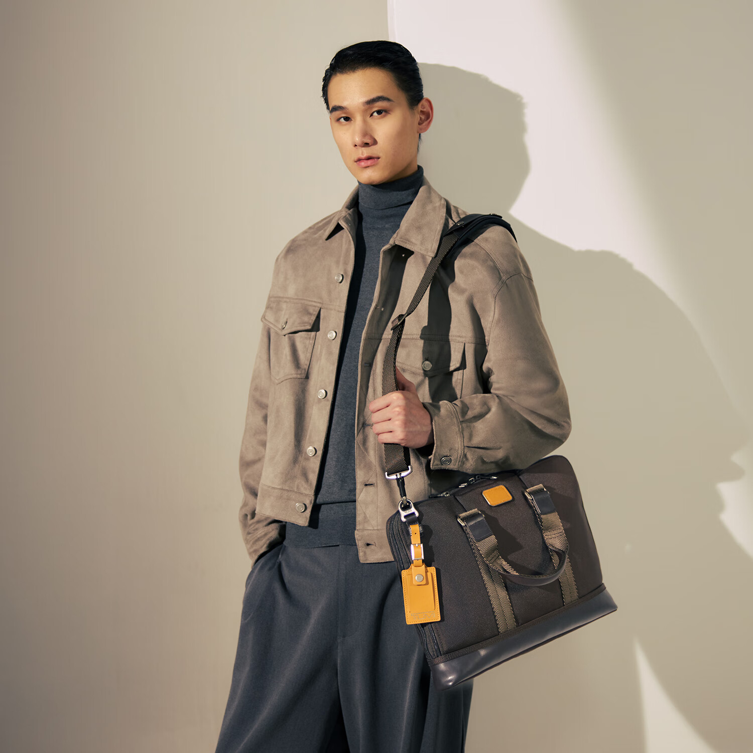 TUMI/途明 男士公文包DFO FREMONT商务手提包电脑包  15英寸