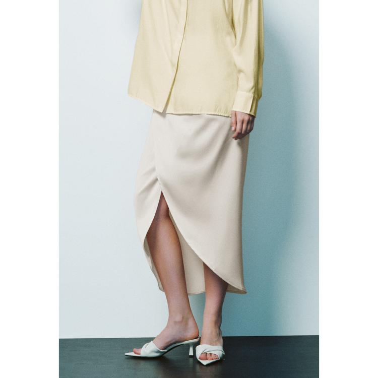 UR女装时尚气质魅力设计感褶皱半裙UWG540055