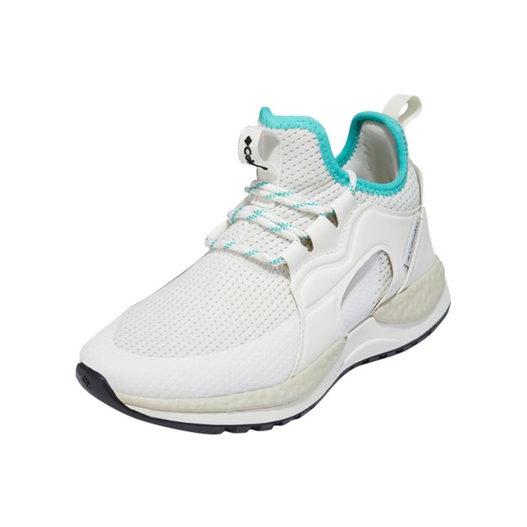 户外女式轻便透气徒步登山鞋