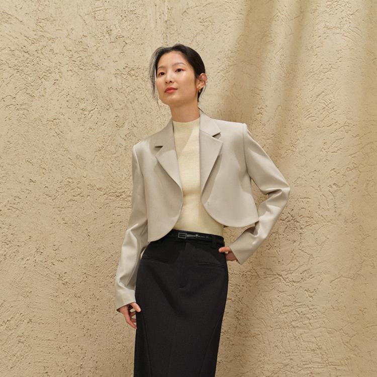 休闲修身女式西装