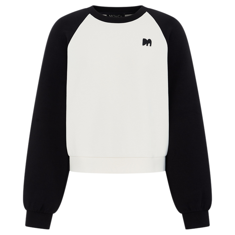 MO&Co. 美式复古字母刺绣插肩袖卫衣女装