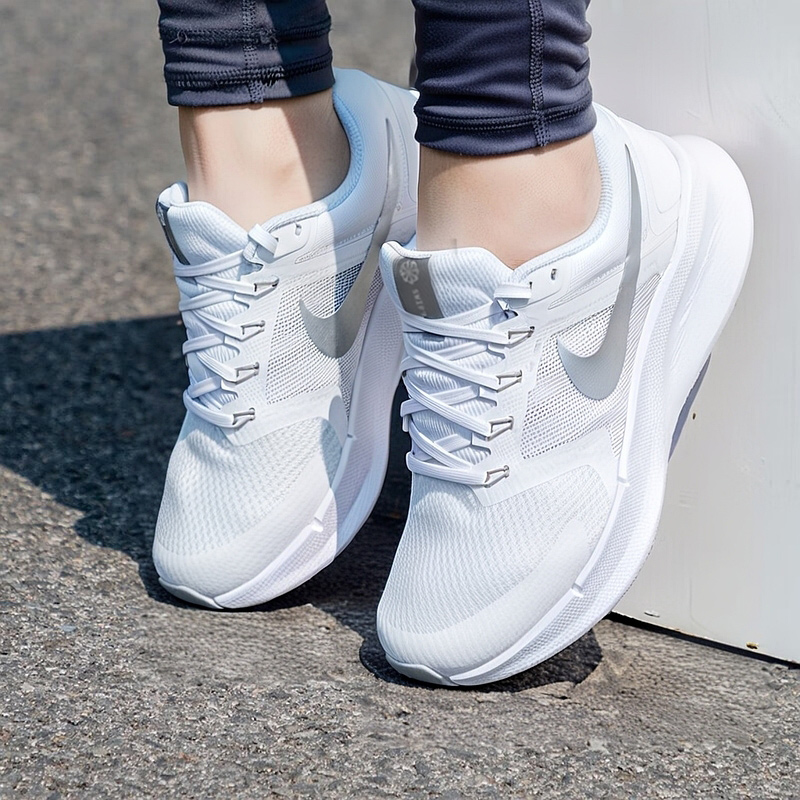 NIKE耐克女鞋2025秋季运动鞋休闲网面透气跑步鞋