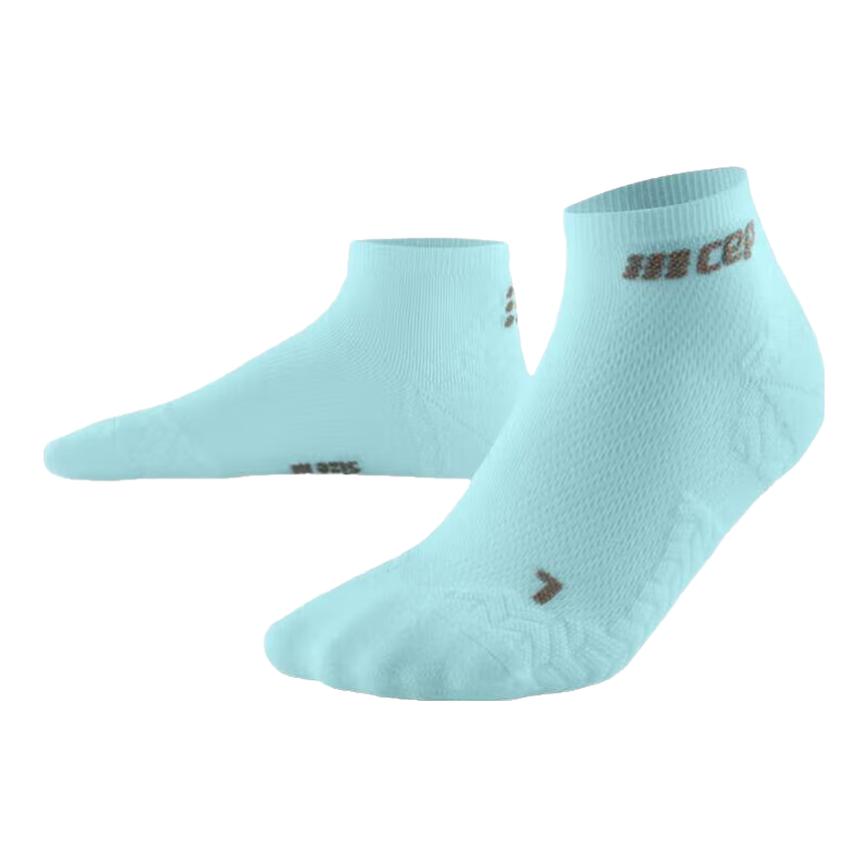 CEP德国 轻羽短袜运动袜男女压缩袜专业跑步徒步长跑袜子训练 女款 天蓝色 ll